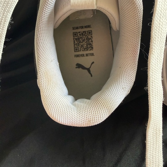 Puma Classic suede leather in White and Black Sneakers - Picture 10 of 10